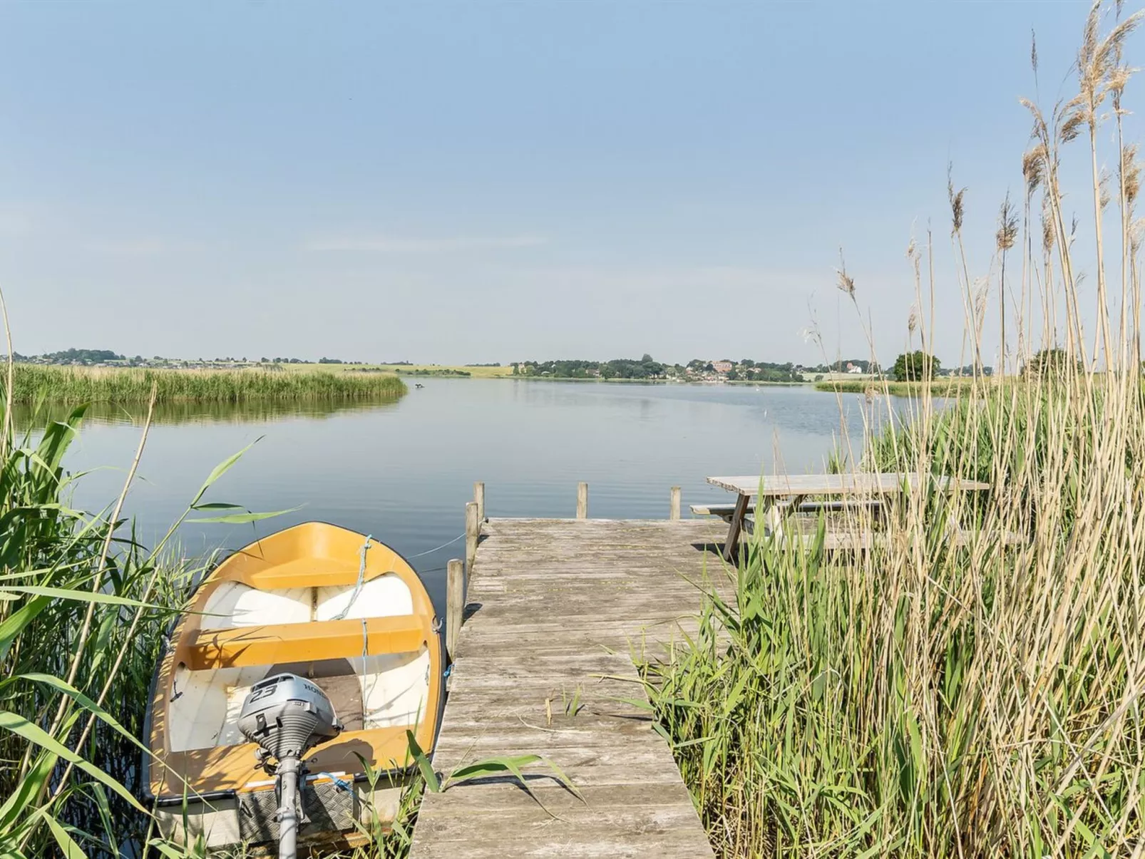 "Harka" - 100m to the inlet-Buiten