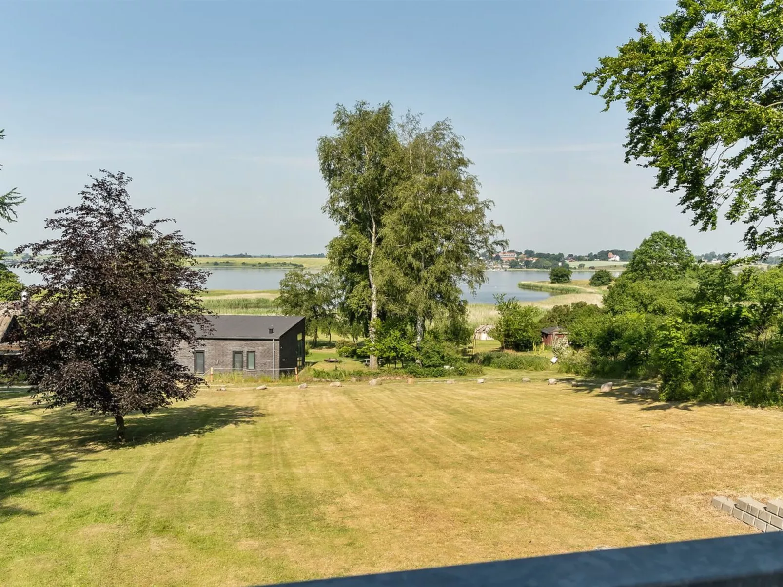 "Harka" - 100m to the inlet-Buiten