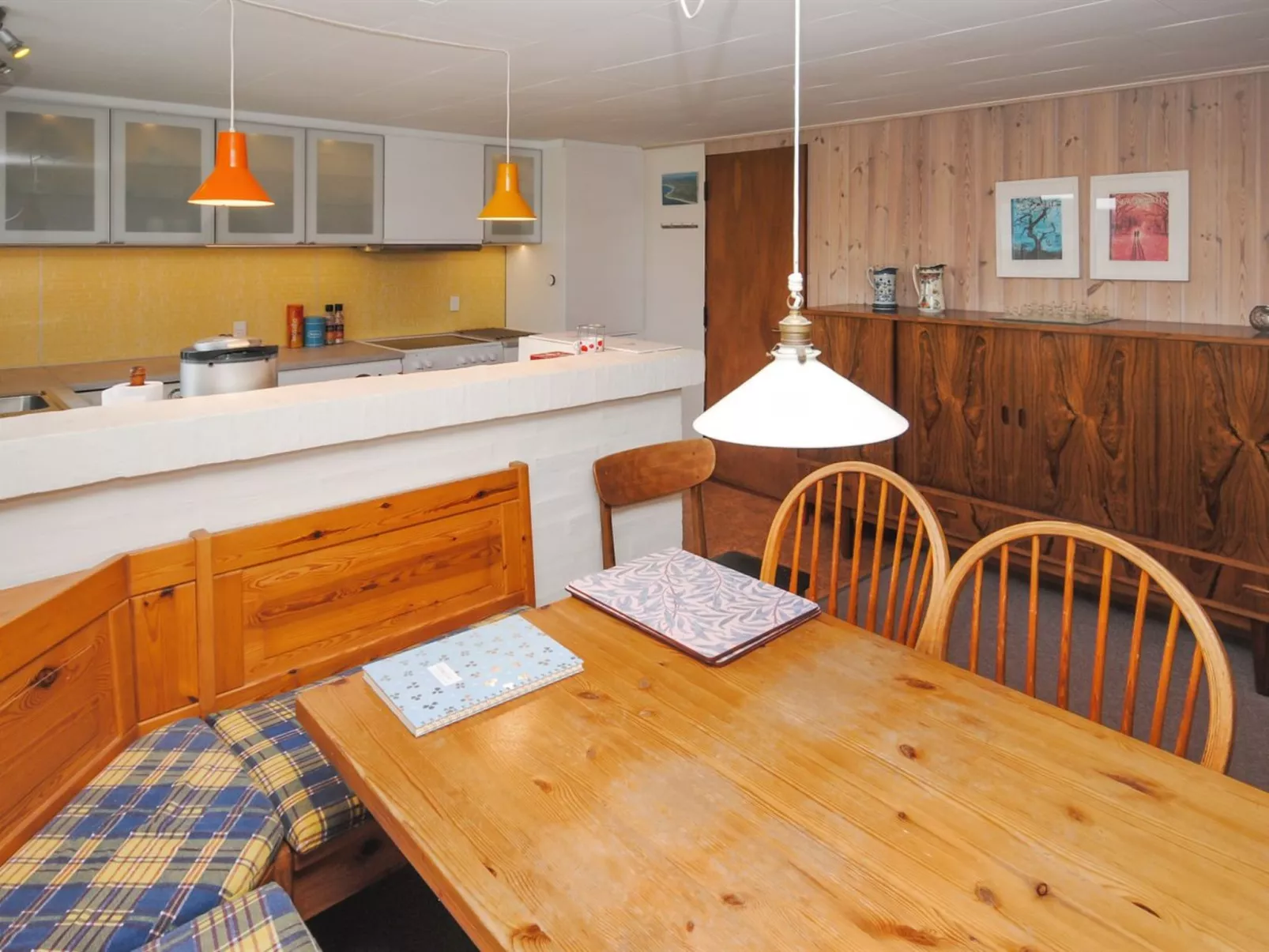 "Avelin" - 800m from the sea-Binnen