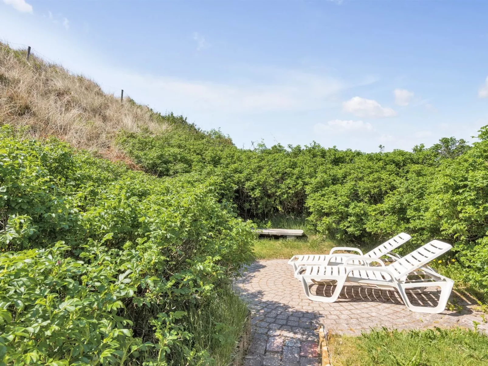 "Pia" - 400m from the sea-Buiten