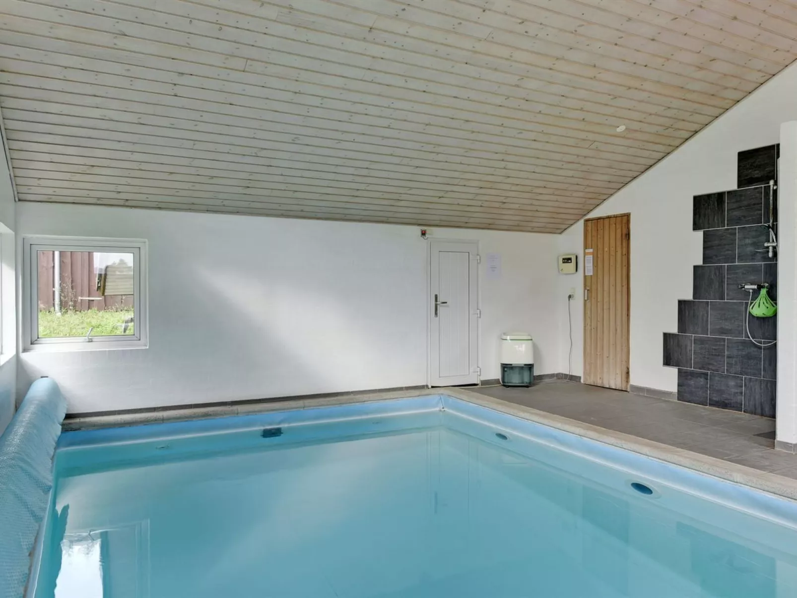 "Nayati" - 2km from the sea-Binnen