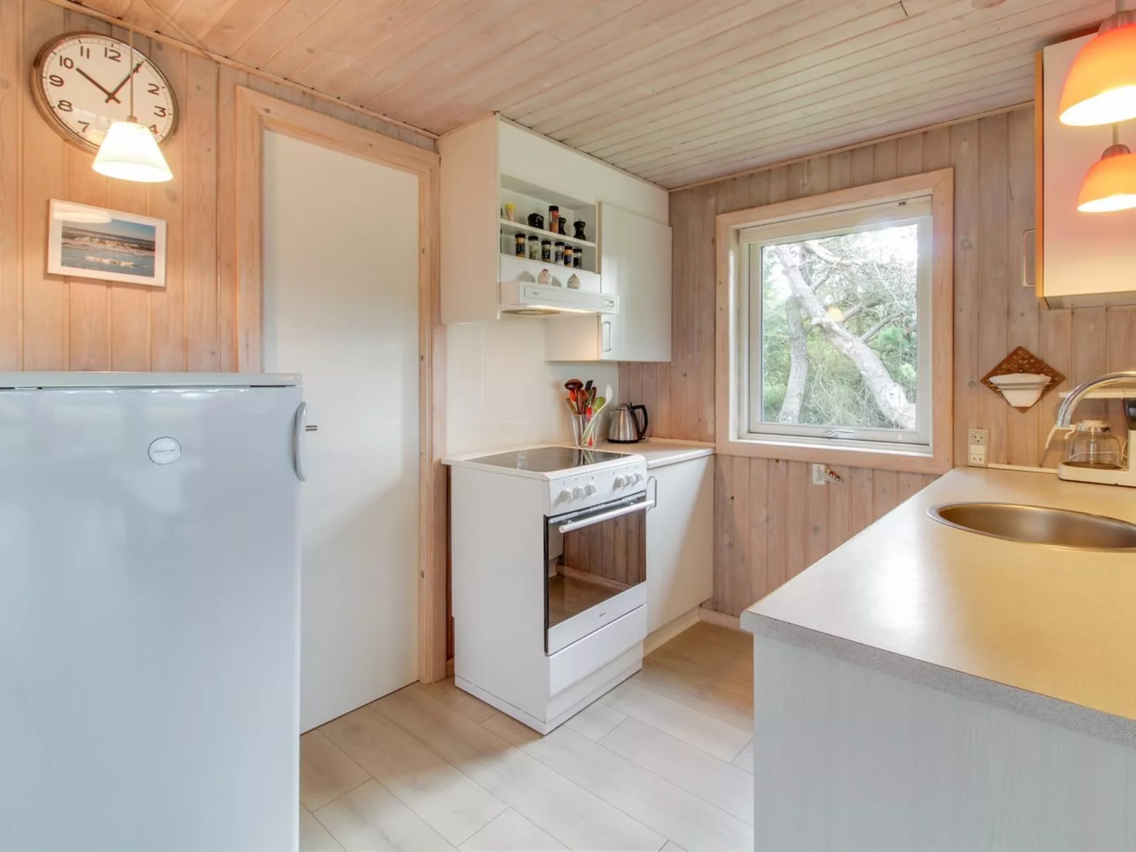 "Tuulikki" - 1.6km from the sea-Binnen