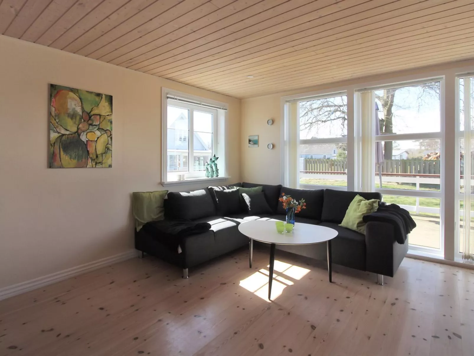 "Algeth" - 350m from the sea-Binnen