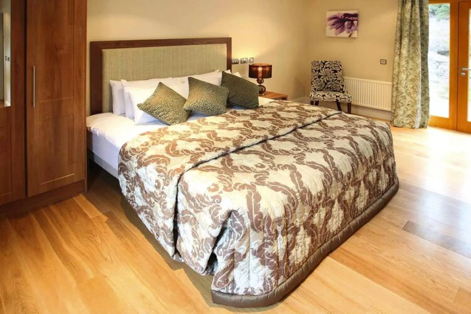 Semi-detached villa at The Woodland Villas Parknasilla Resort Sneem Co Kerry-Slaapkamer