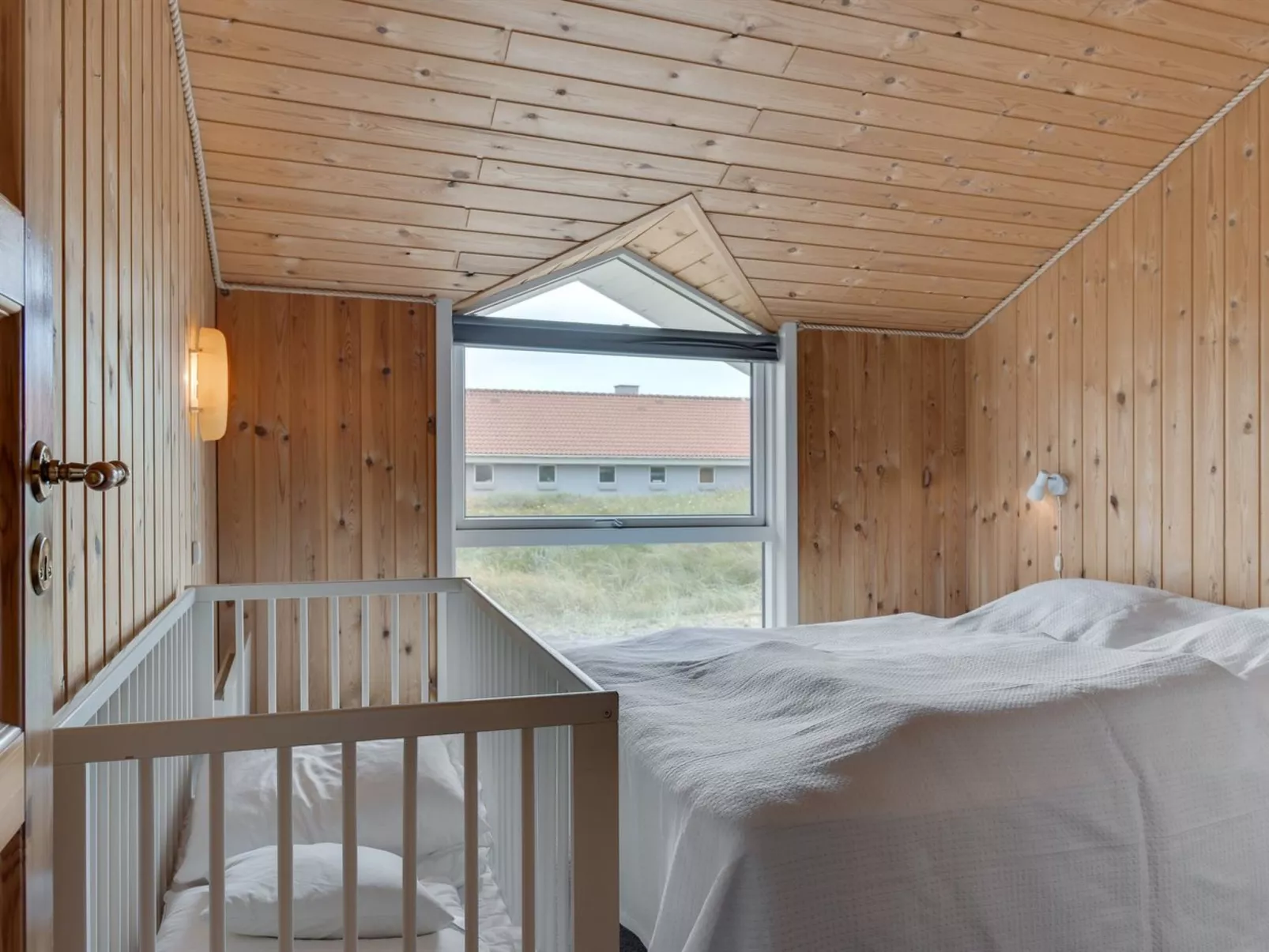 "Luzy" - 600m from the sea-Binnen