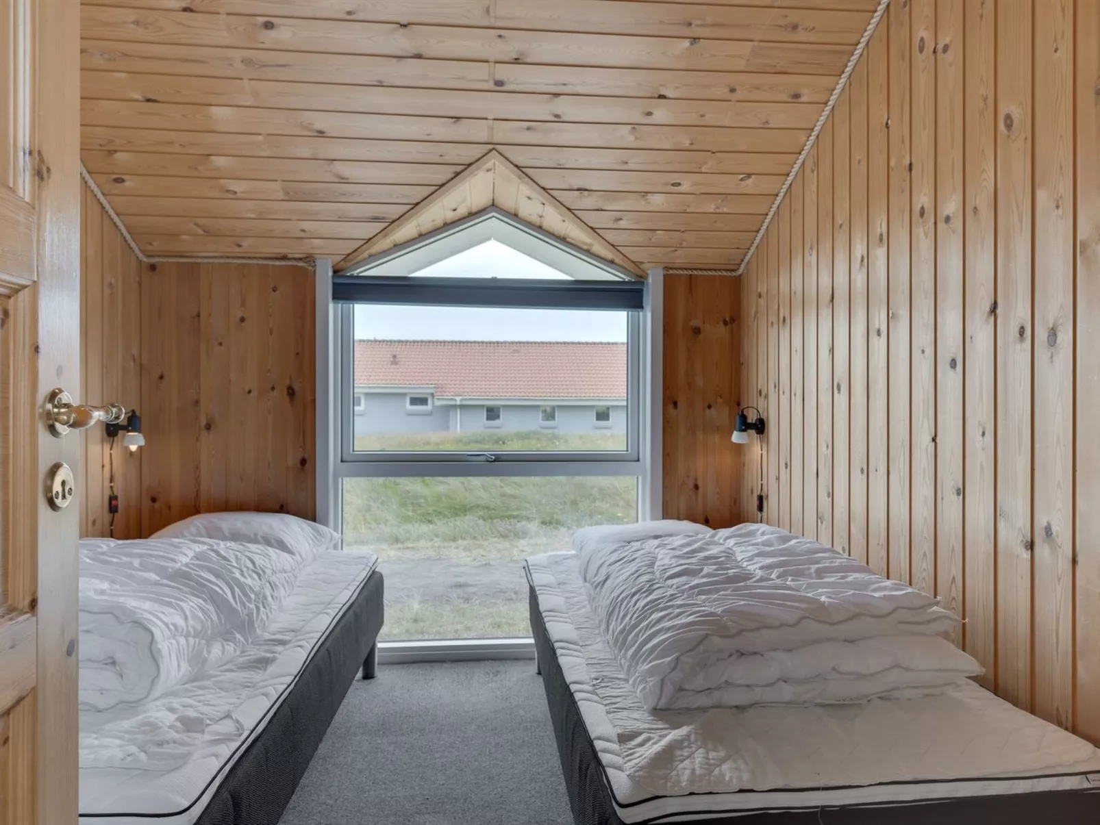 "Luzy" - 600m from the sea-Binnen