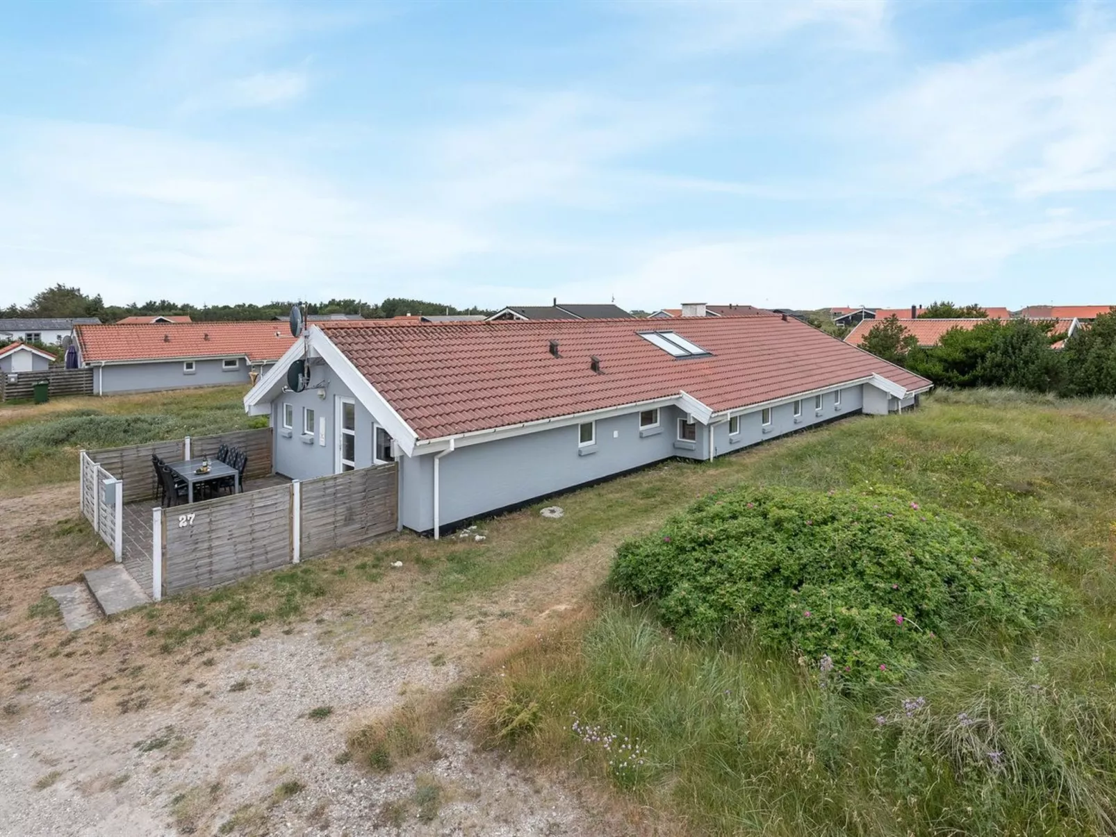"Luzy" - 600m from the sea-Buiten