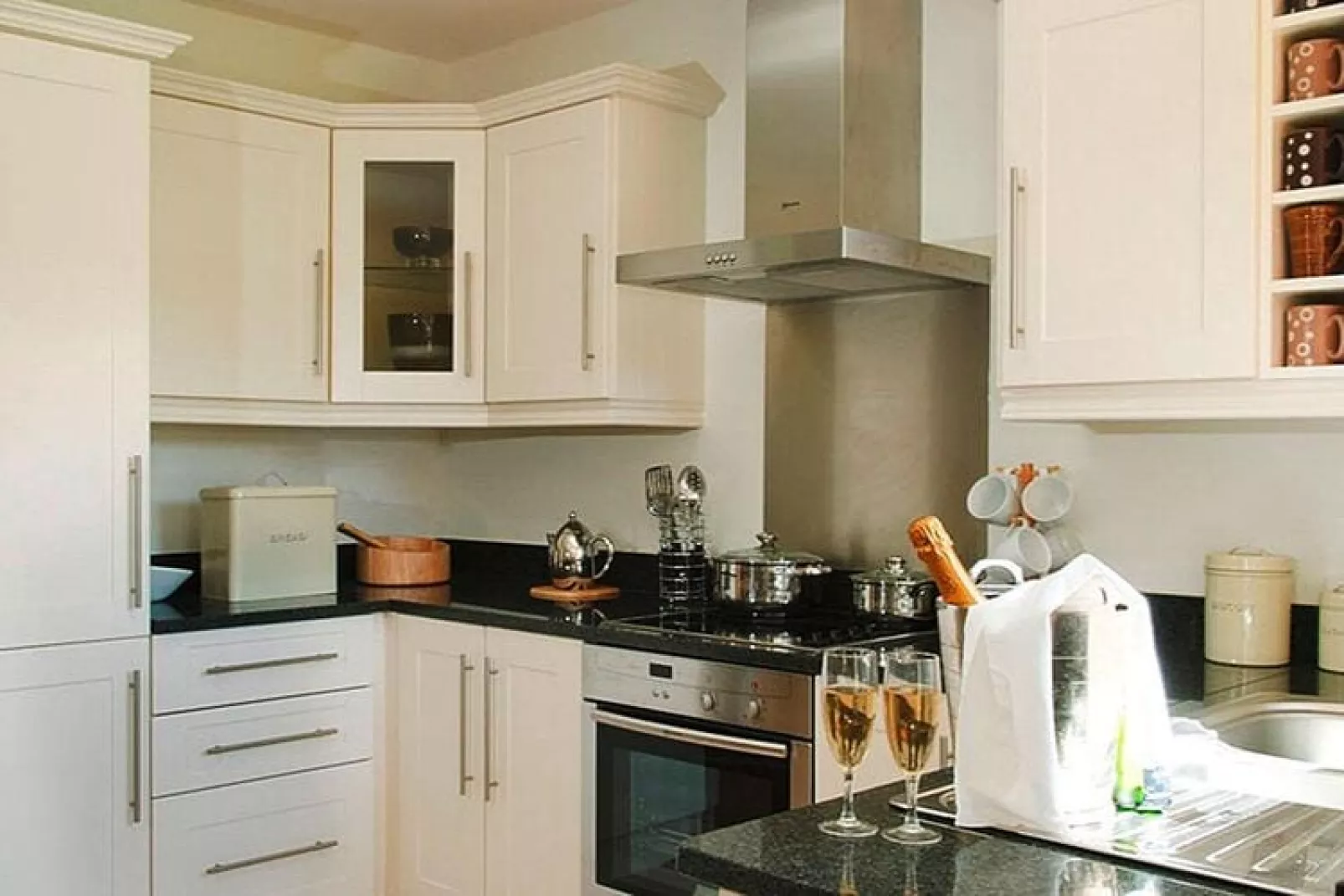 Semi-detached villa at The Woodland Villas Parknasilla Resort Sneem Co Kerry-Keuken