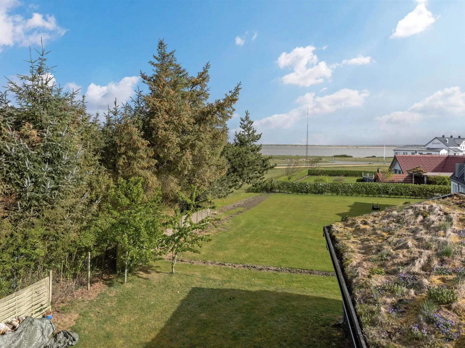 "Kosti" - 100m to the inlet-Buiten