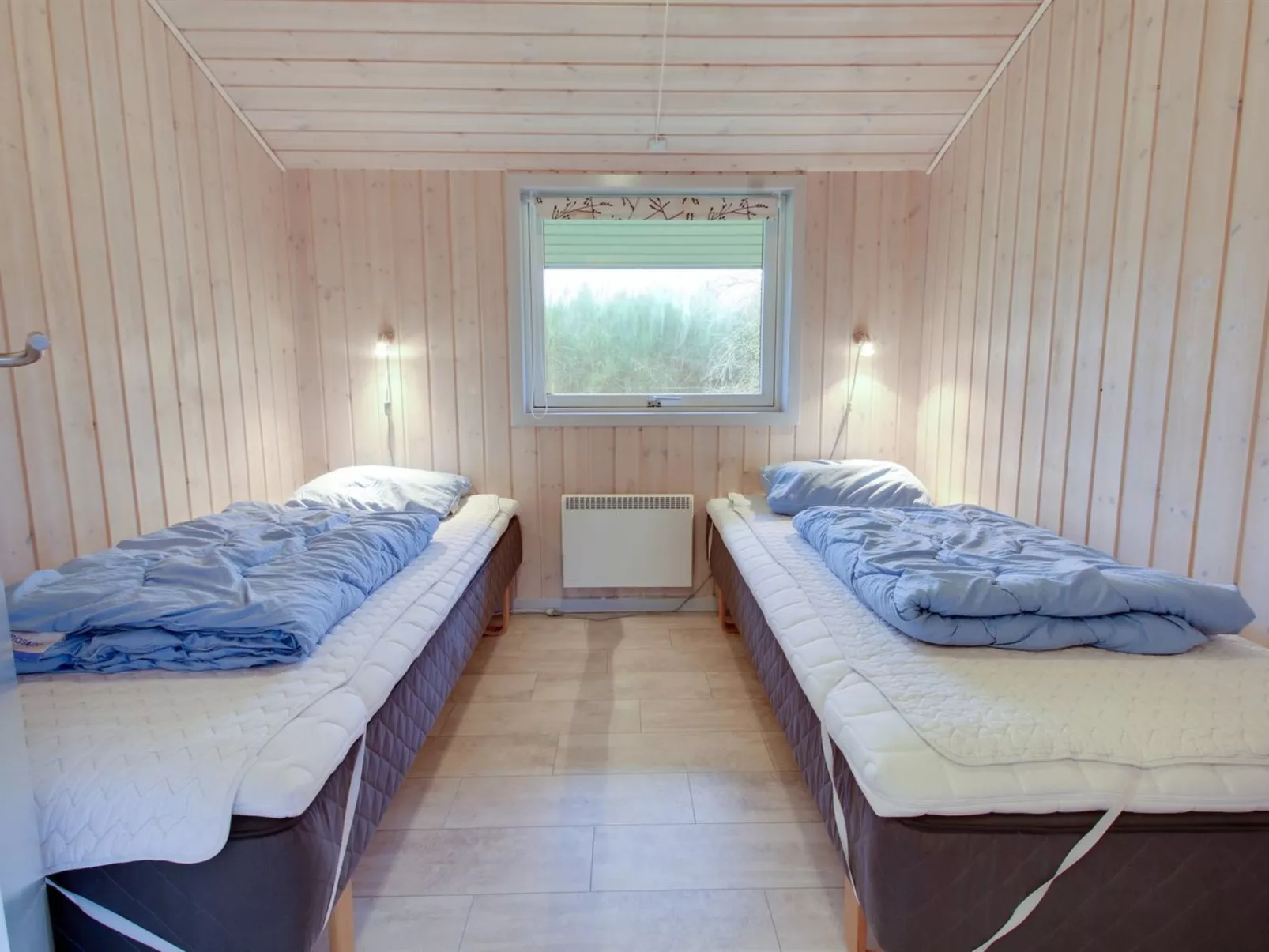 "Jutta" - 28km from the sea-Binnen