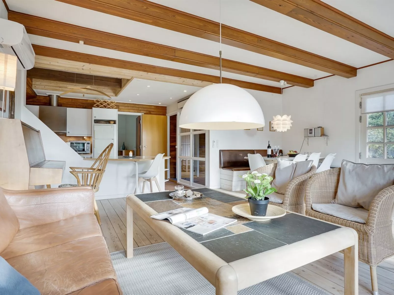 "Risto" - 2.3km from the sea-Binnen