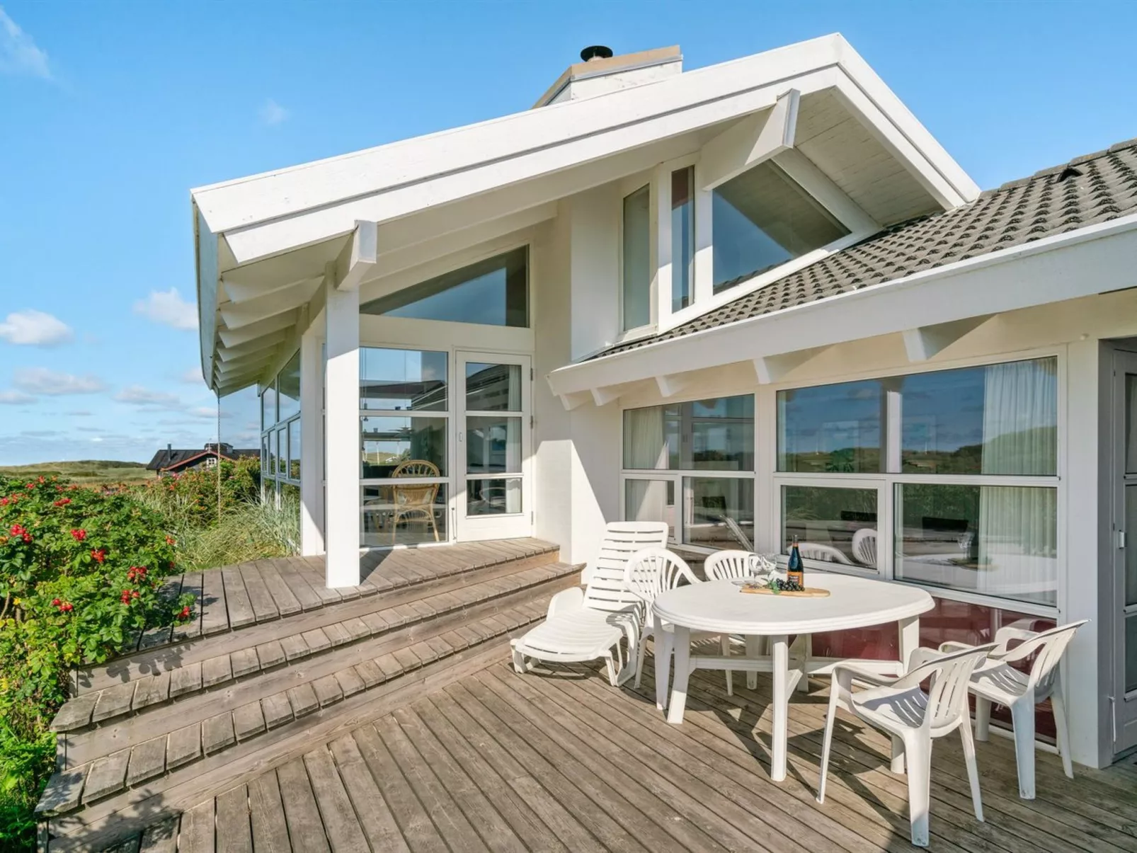 "Anne" - 100m from the sea-Buiten