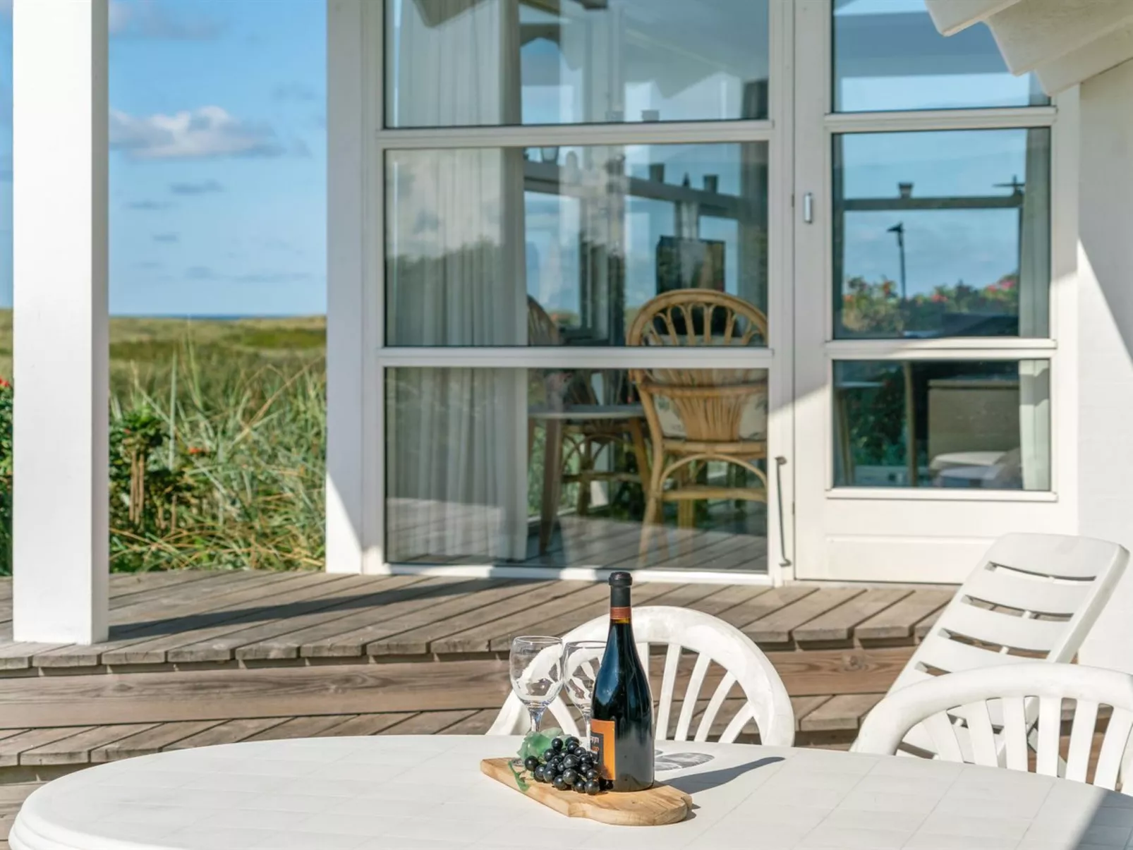 "Anne" - 100m from the sea-Buiten