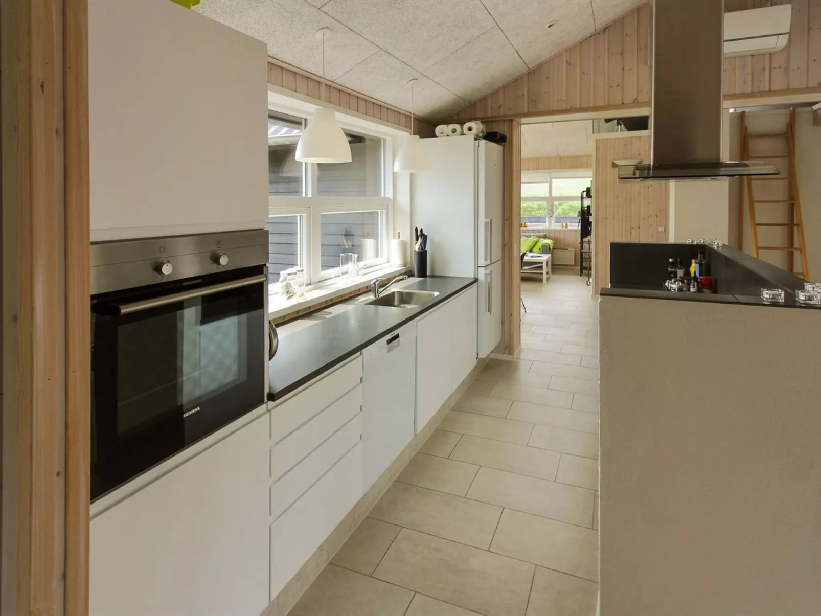 "Alfuin" - 500m from the sea-Binnen