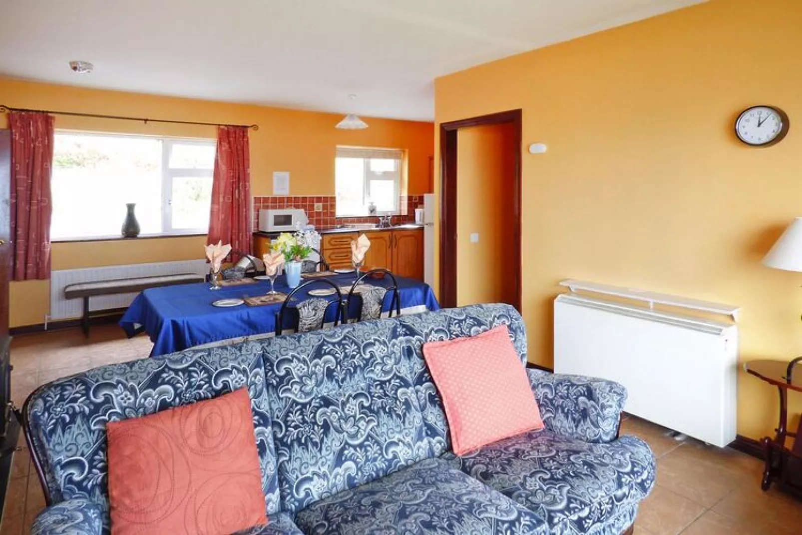 Rossbeigh Beach Holiday Cottages in Glenbeigh Co Kerry-Woonkamer