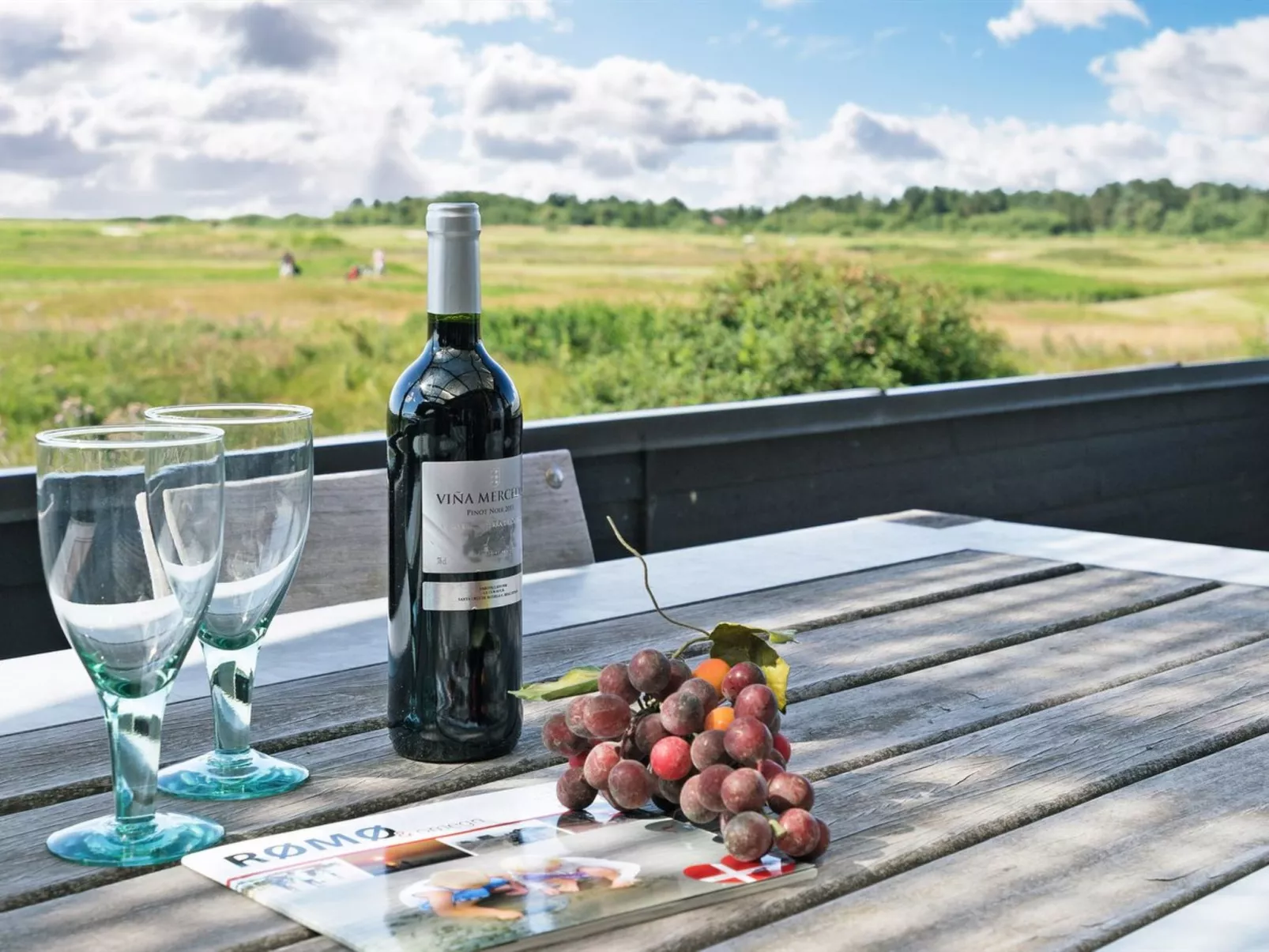 "Merisa" - 2.5km from the sea-Binnen
