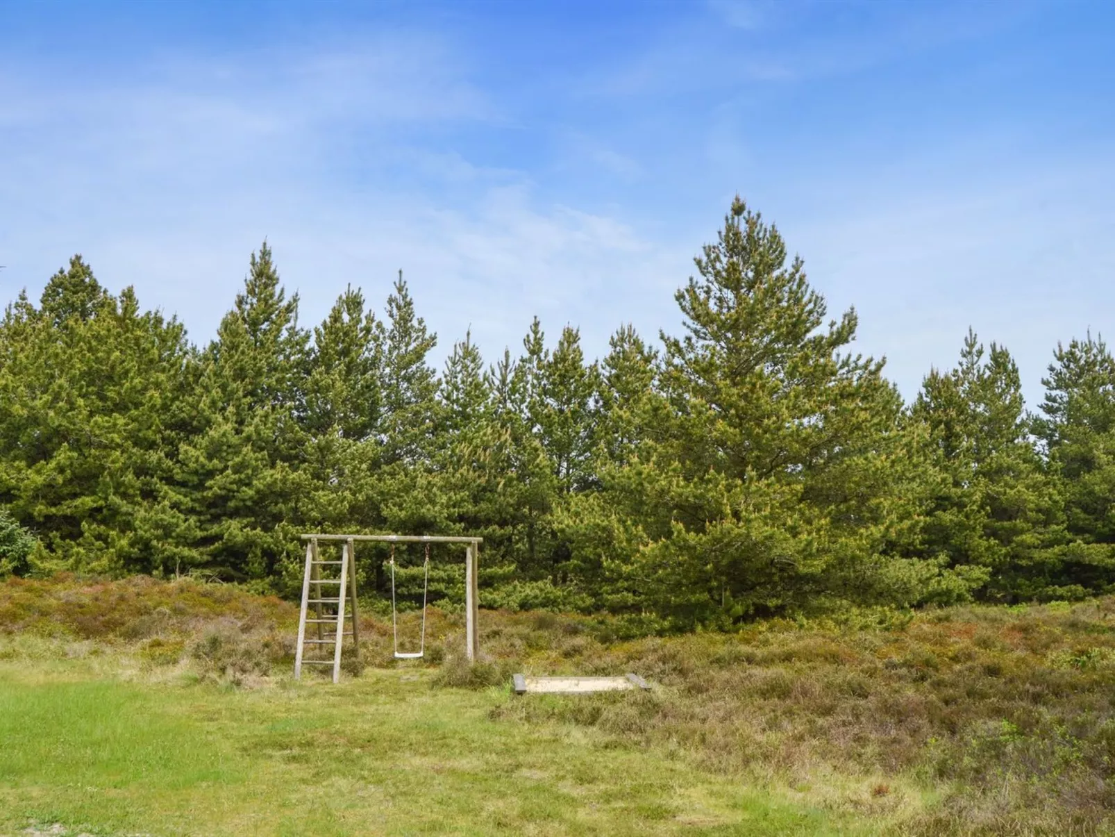 "Falki" - 2.5km from the sea-Buiten