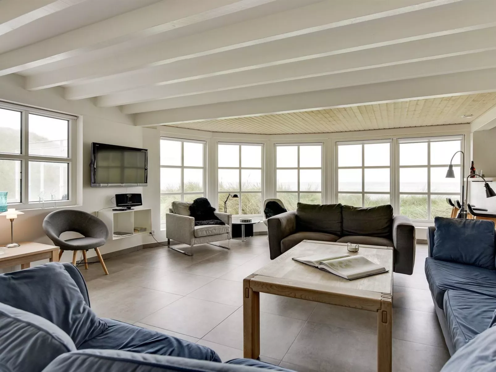 "Hillegonde" - 84m from the sea-Binnen