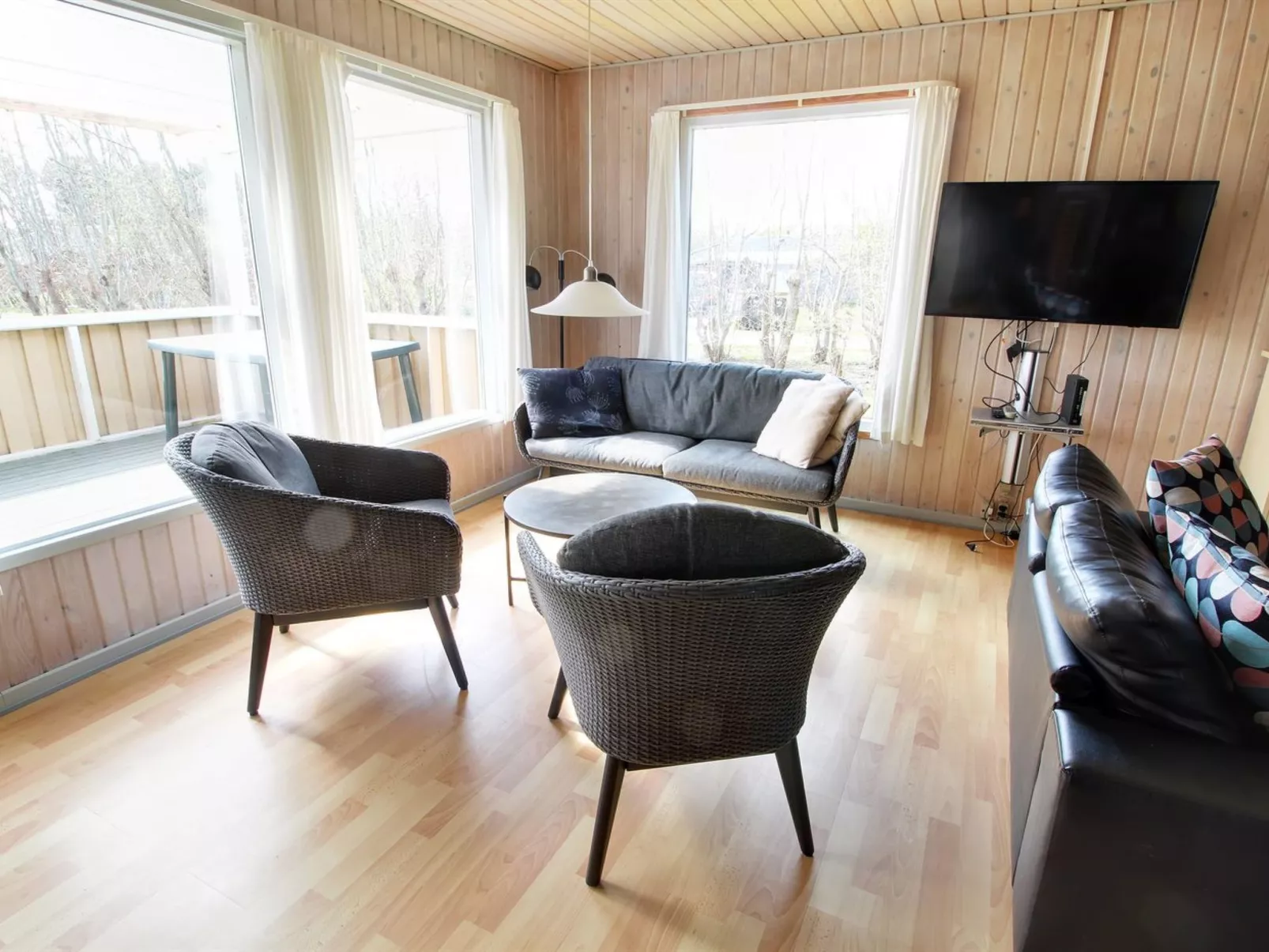 "Svanhild" - 1.2km from the sea-Binnen