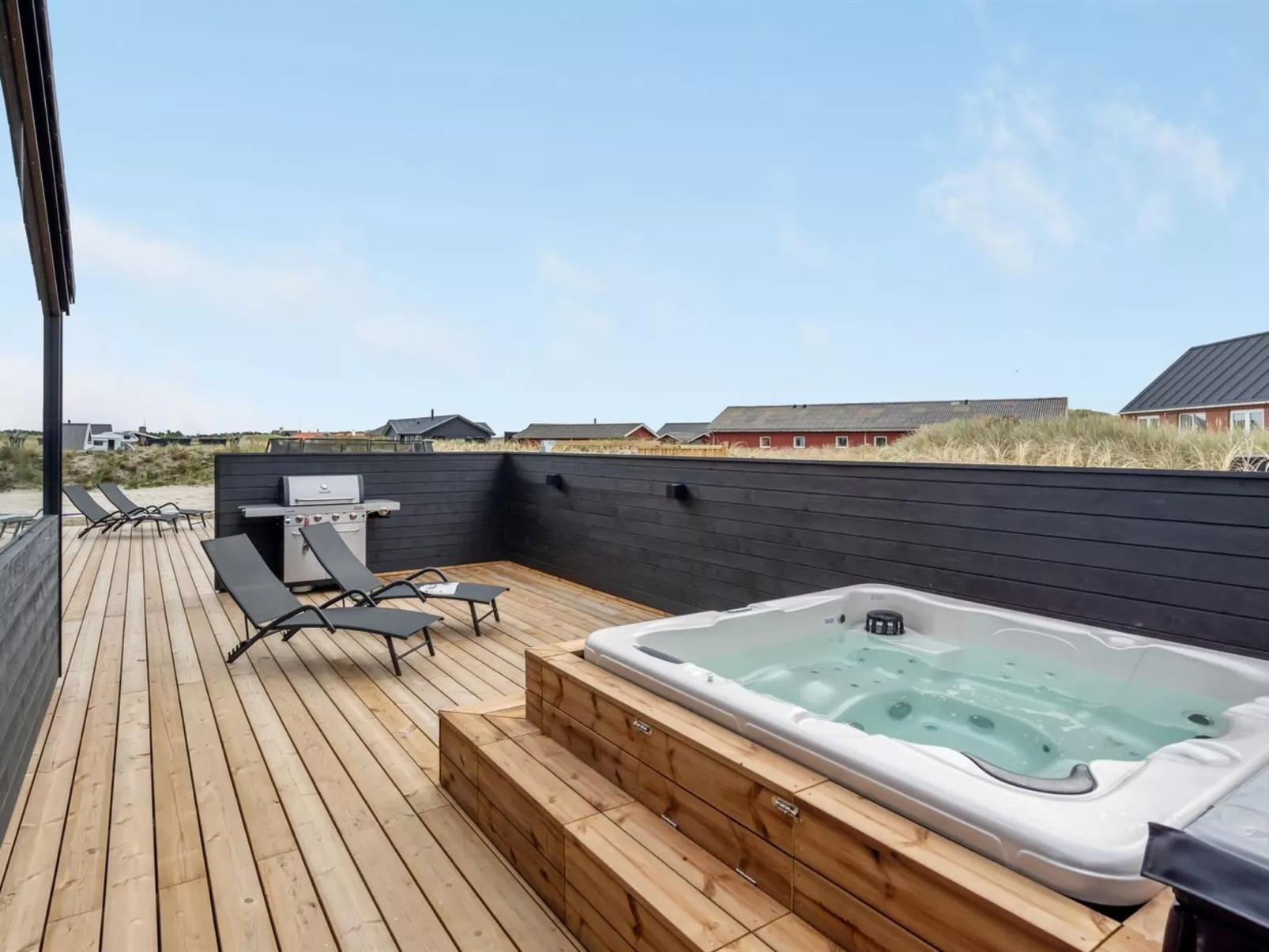 "Nedelka" - 100m from the sea-Buiten