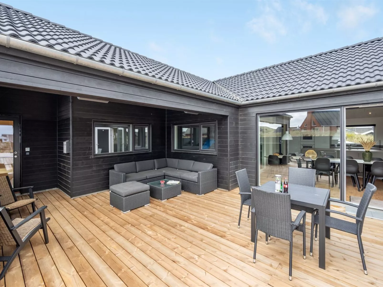 "Nedelka" - 100m from the sea-Buiten