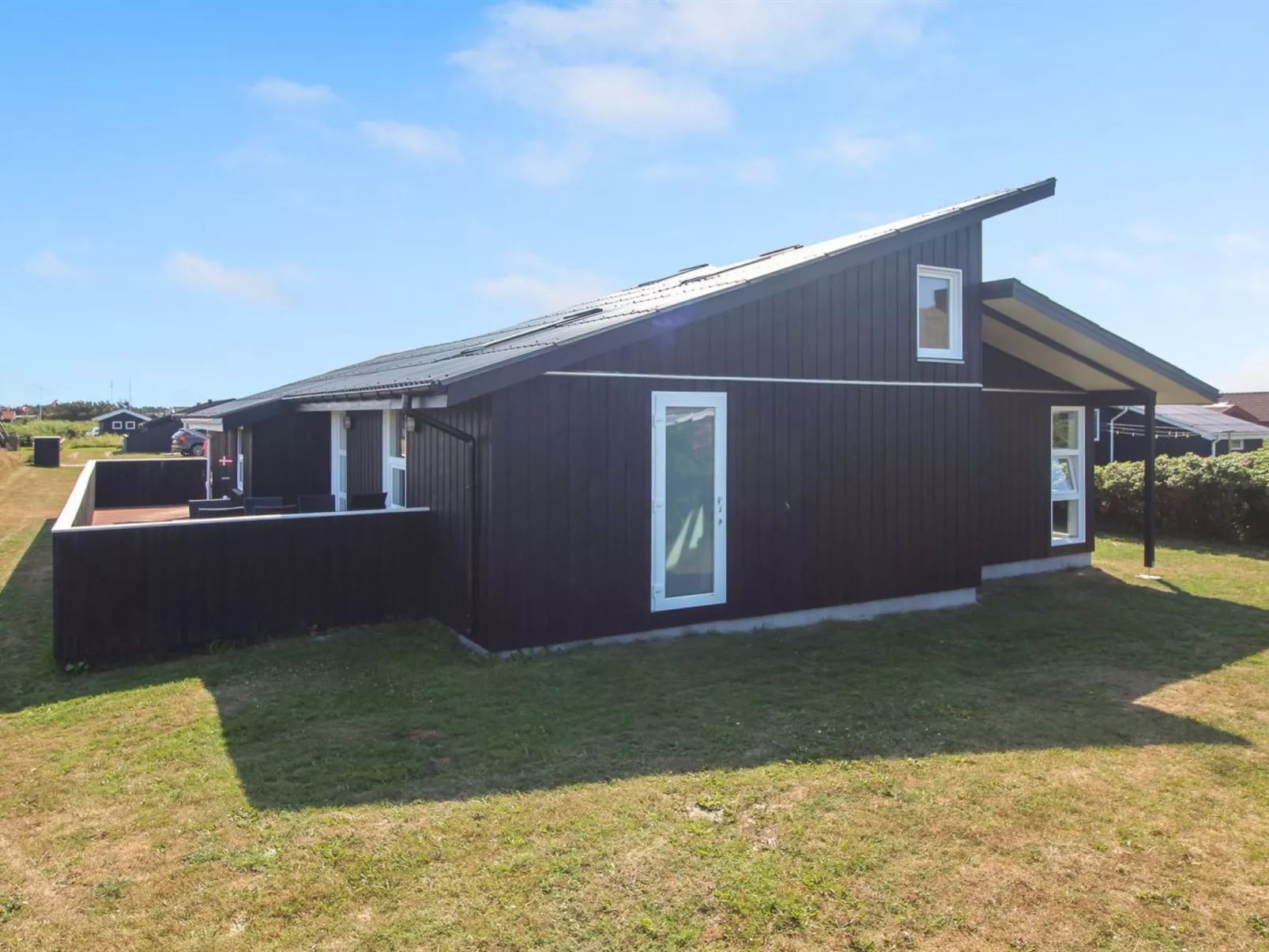 "Hroswitha" - 100m from the sea-Buiten