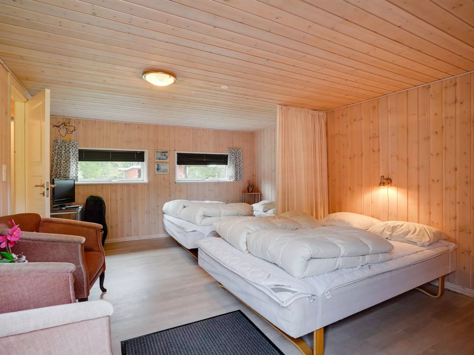 "Hermand" - 700m from the sea-Binnen