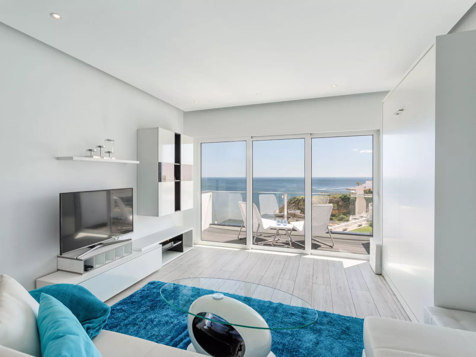 Dream View 50m from the beach-Binnen