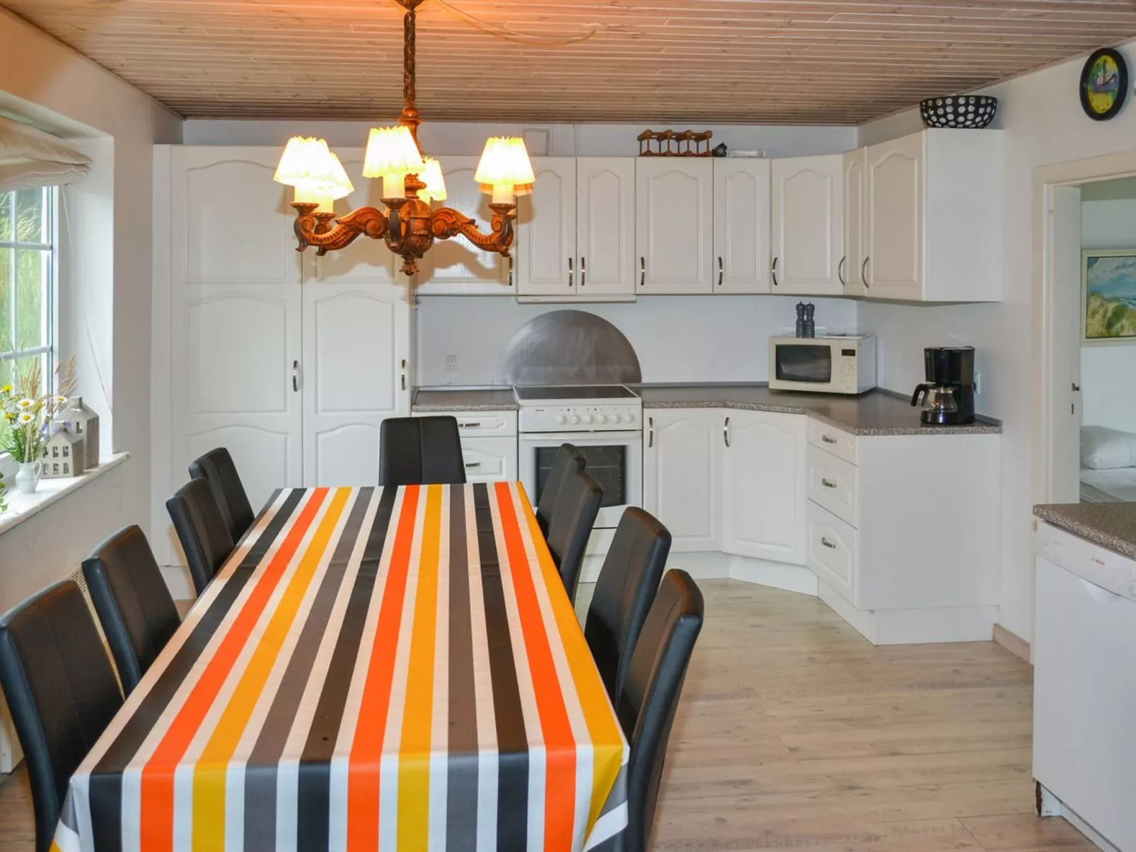 "Rea" - 5km from the sea-Binnen
