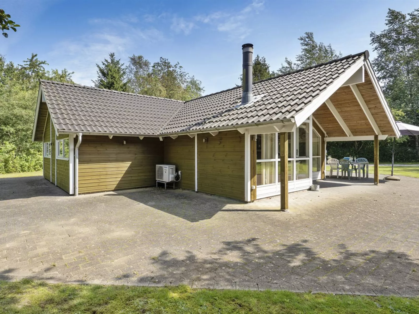 "Kaare" - 34.2km from the sea-Buiten