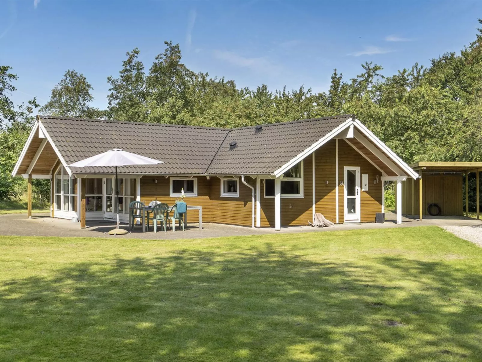 "Kaare" - 34.2km from the sea-Buiten