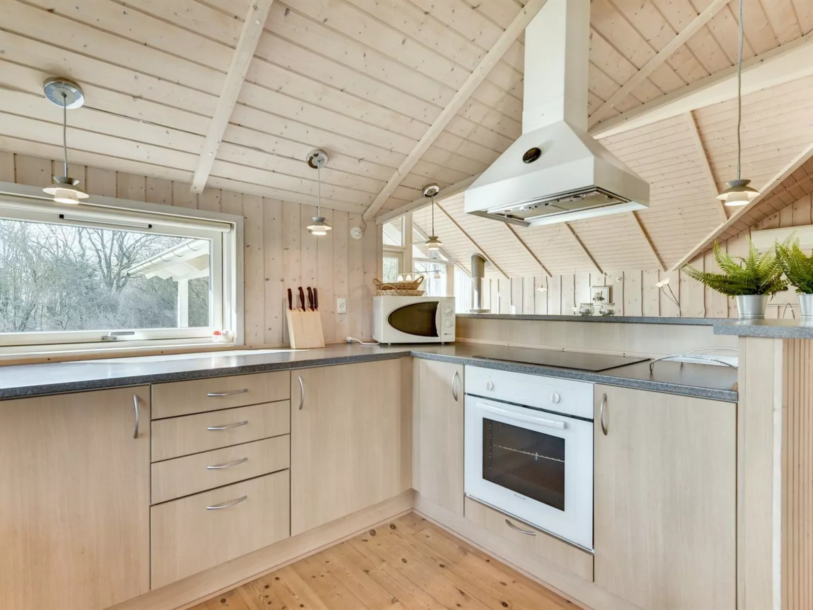 "Kaare" - 34.2km from the sea-Binnen