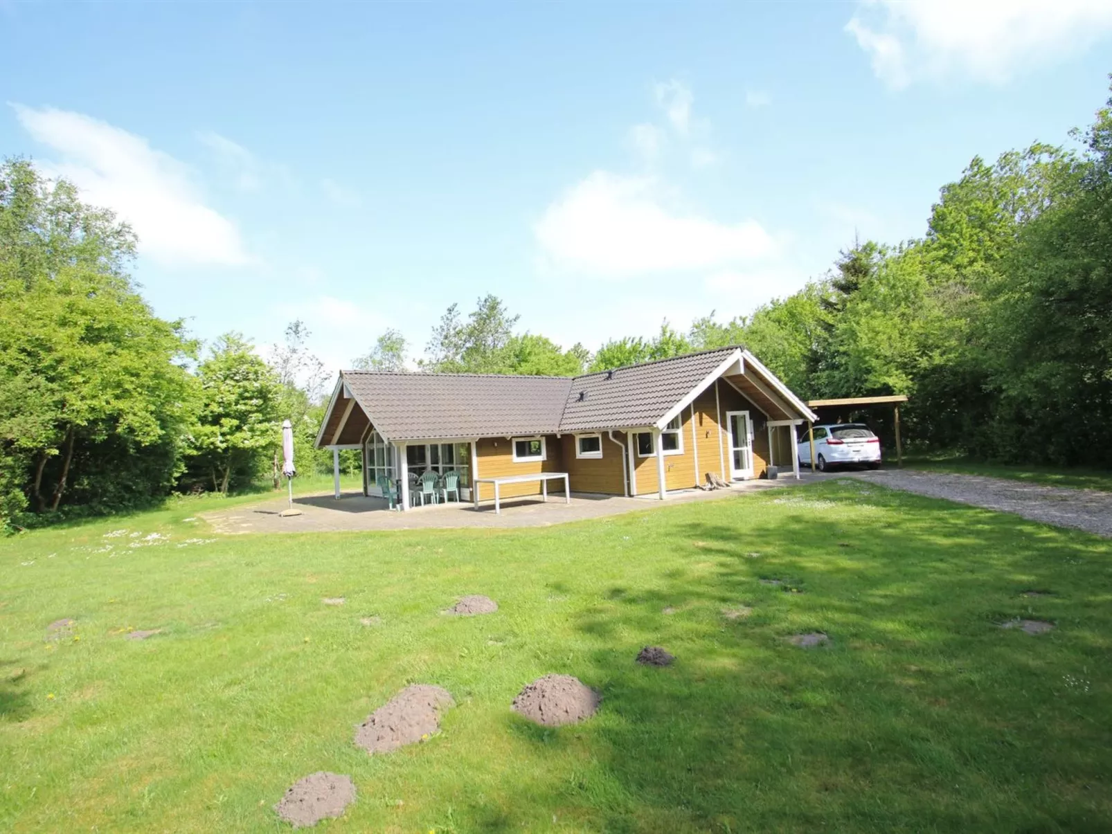 "Kaare" - 34.2km from the sea-Buiten