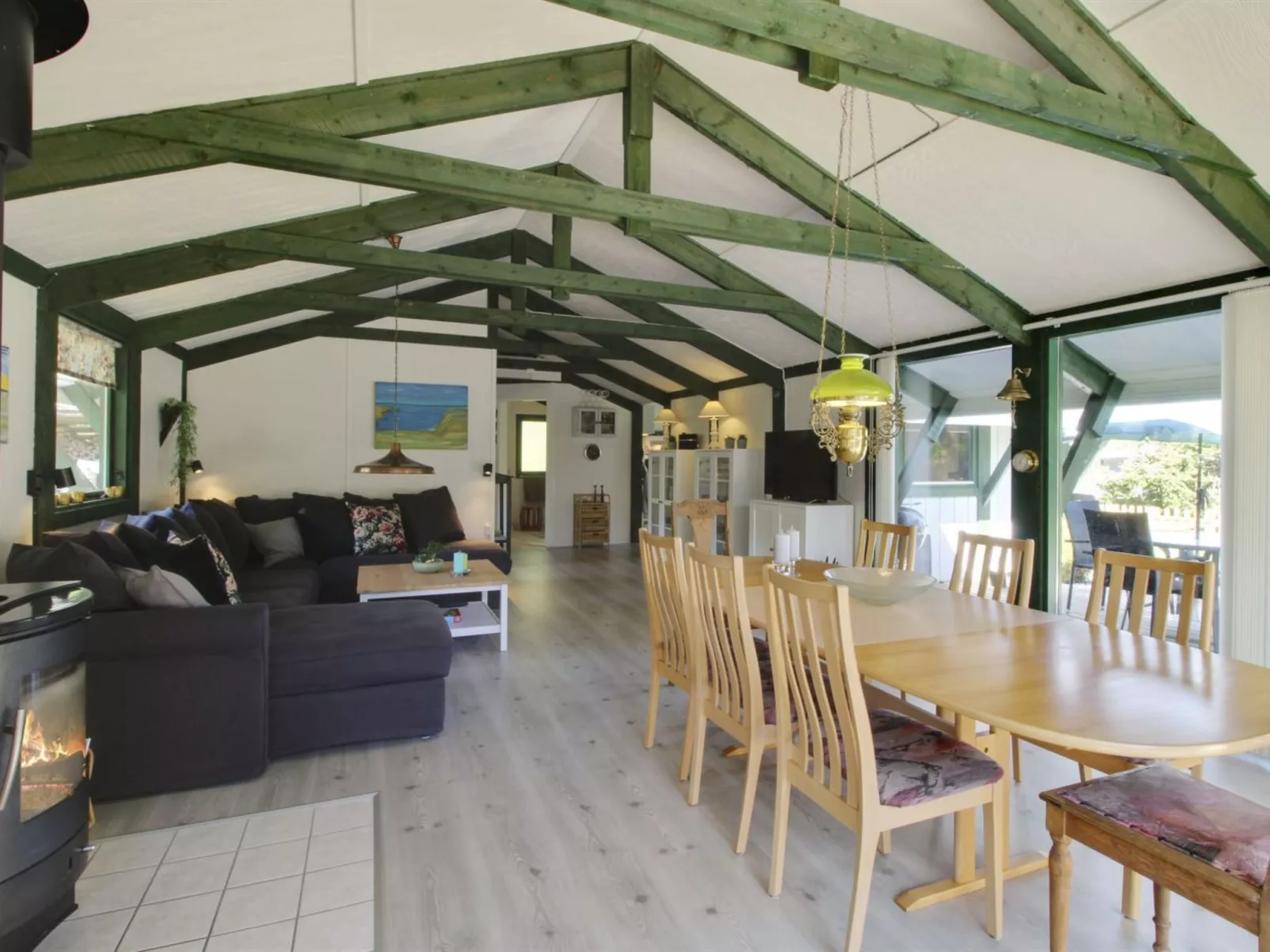 "Flory" - 750m from the sea-Binnen