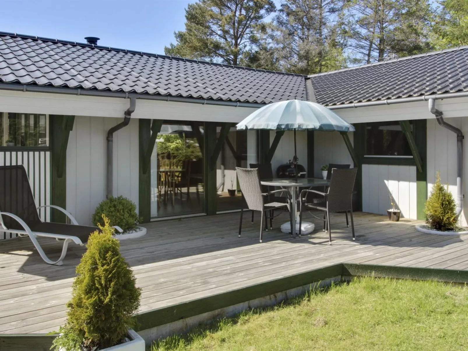 "Flory" - 750m from the sea-Buiten