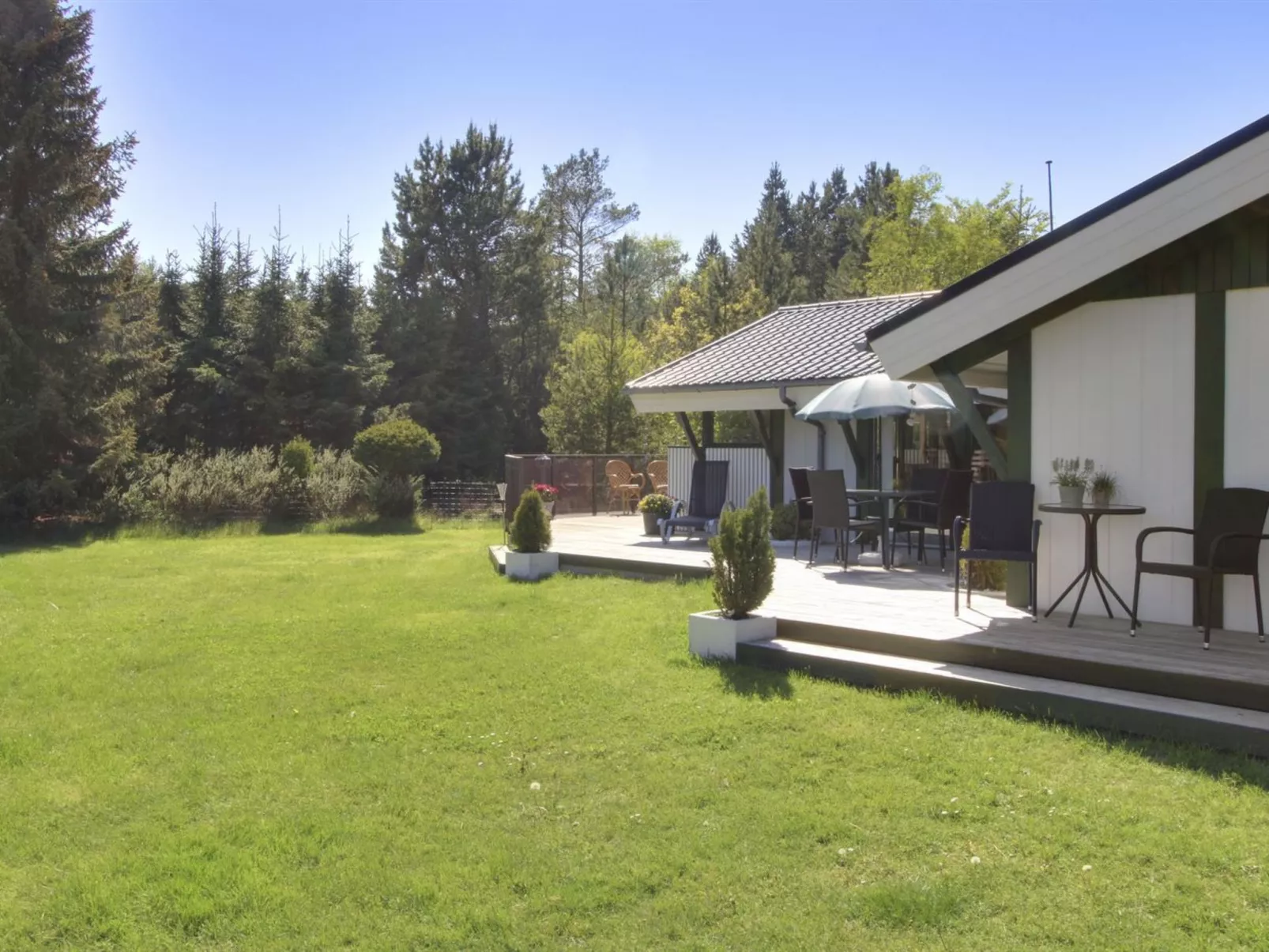 "Flory" - 750m from the sea-Buiten