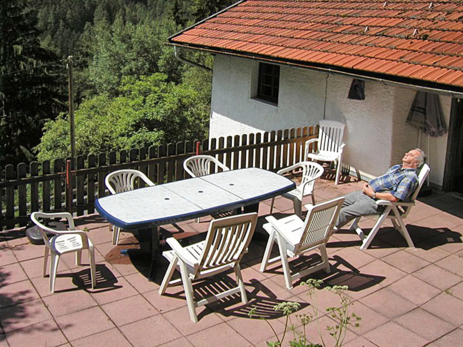 Jagdhaus Strengen-Buiten
