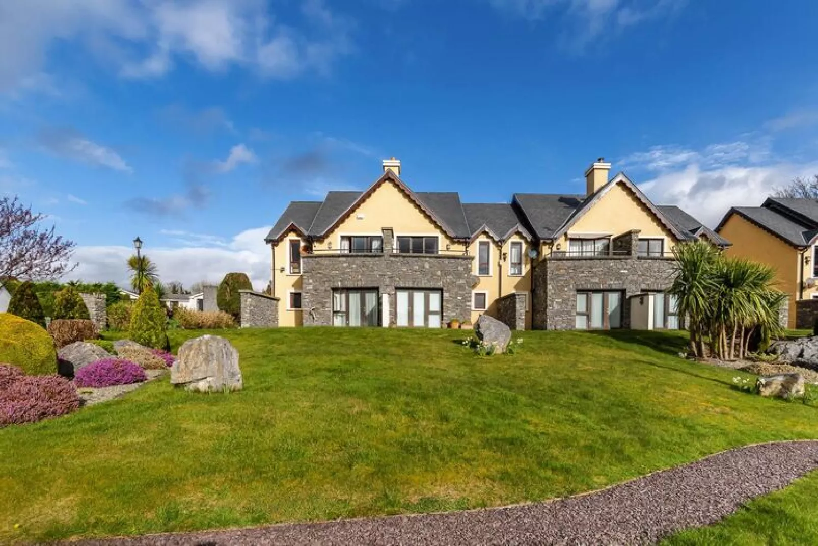 Semi-detached house Town House Santa Anna Kenmare-Niet-getagd
