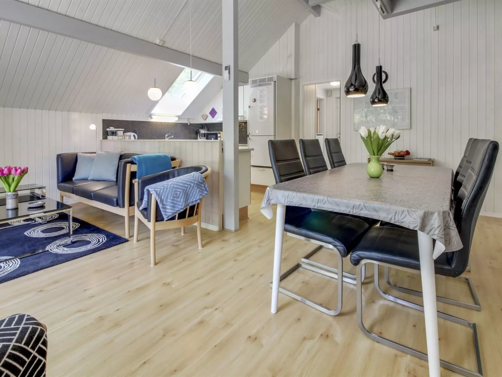 "Asulf" - 31km from the sea-Binnen