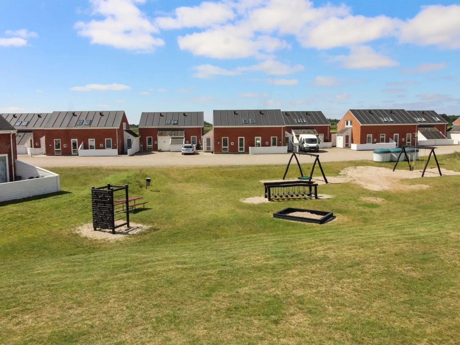 "Rauha" - 2.3km from the sea-Buiten