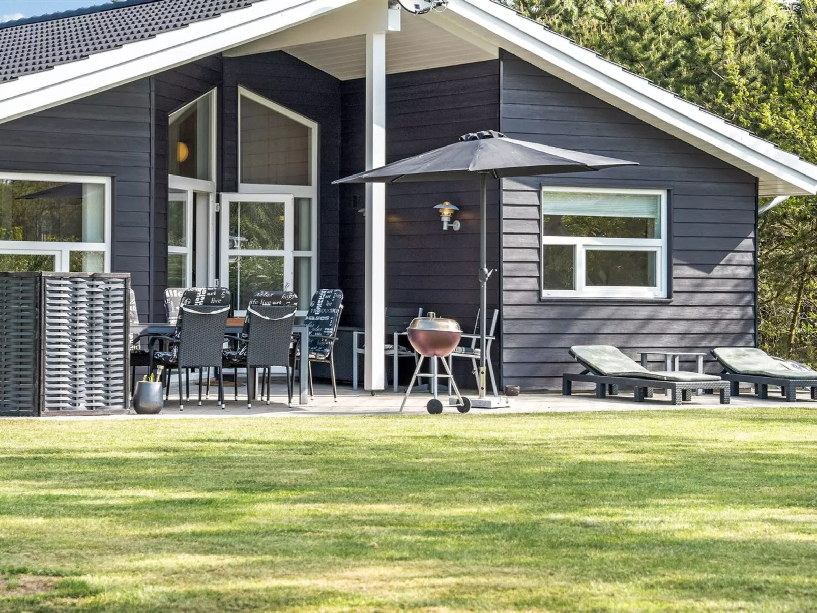 "Gylla" - 12km from the sea-Binnen