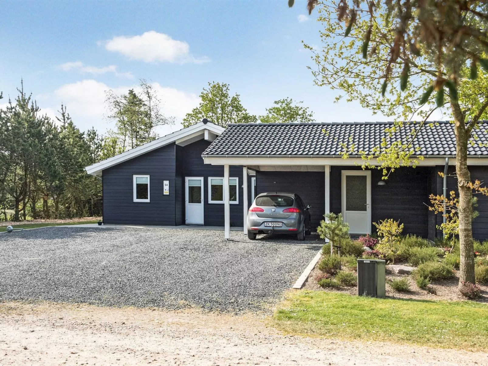 "Gylla" - 12km from the sea-Binnen