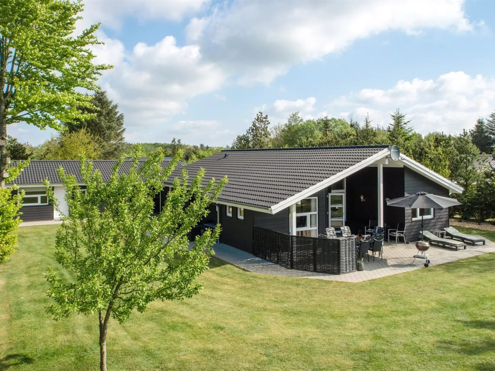 "Gylla" - 12km from the sea-Binnen