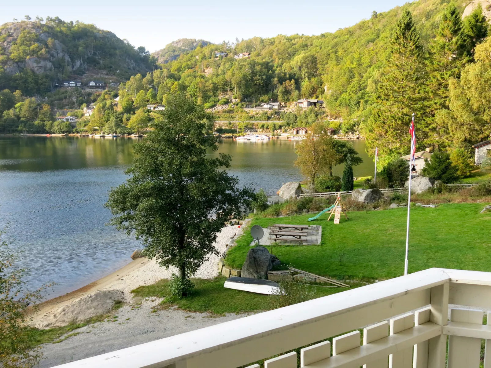 Naudøyna-Buiten