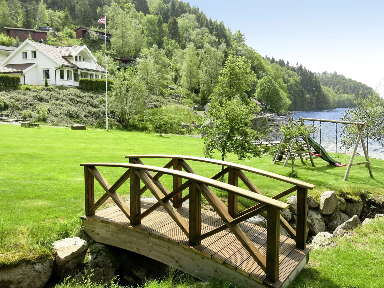 Naudøyna-Buiten
