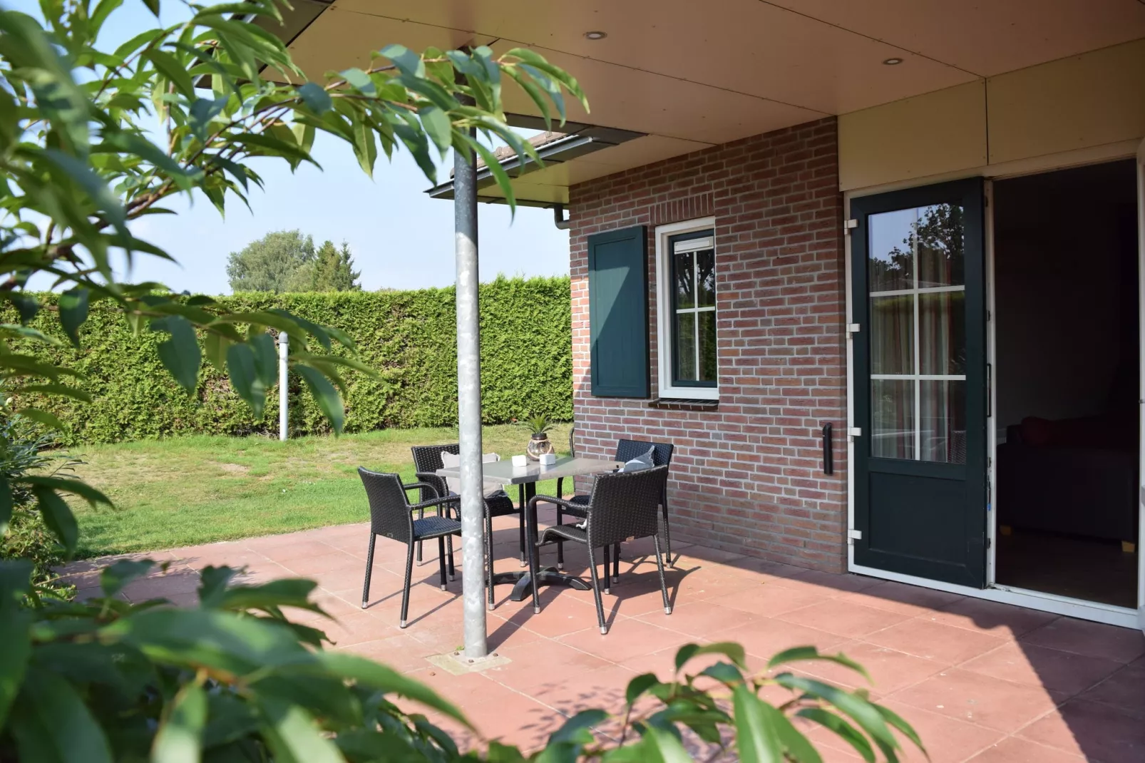 Recreatiepark de Boshoek 14-Terrasbalkon