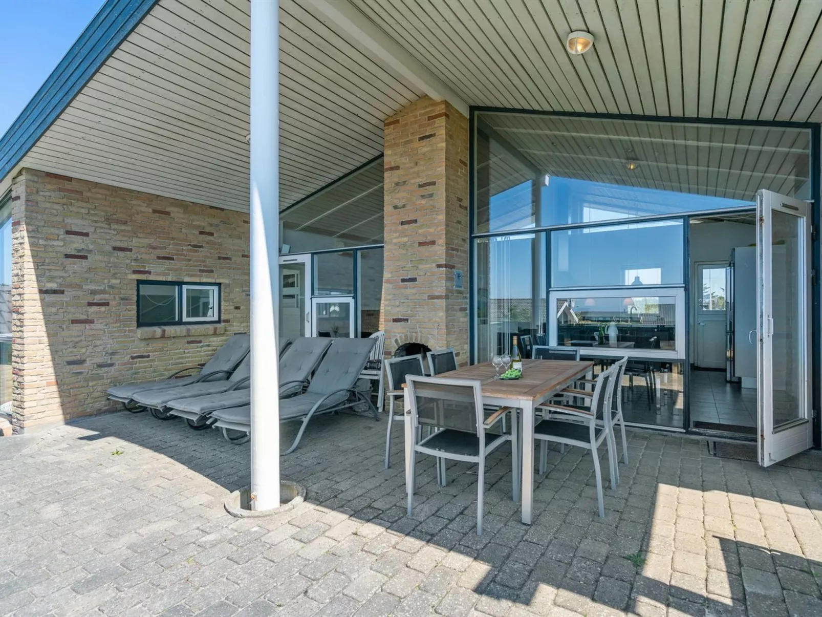 "Judeth" - 300m from the sea-Buiten