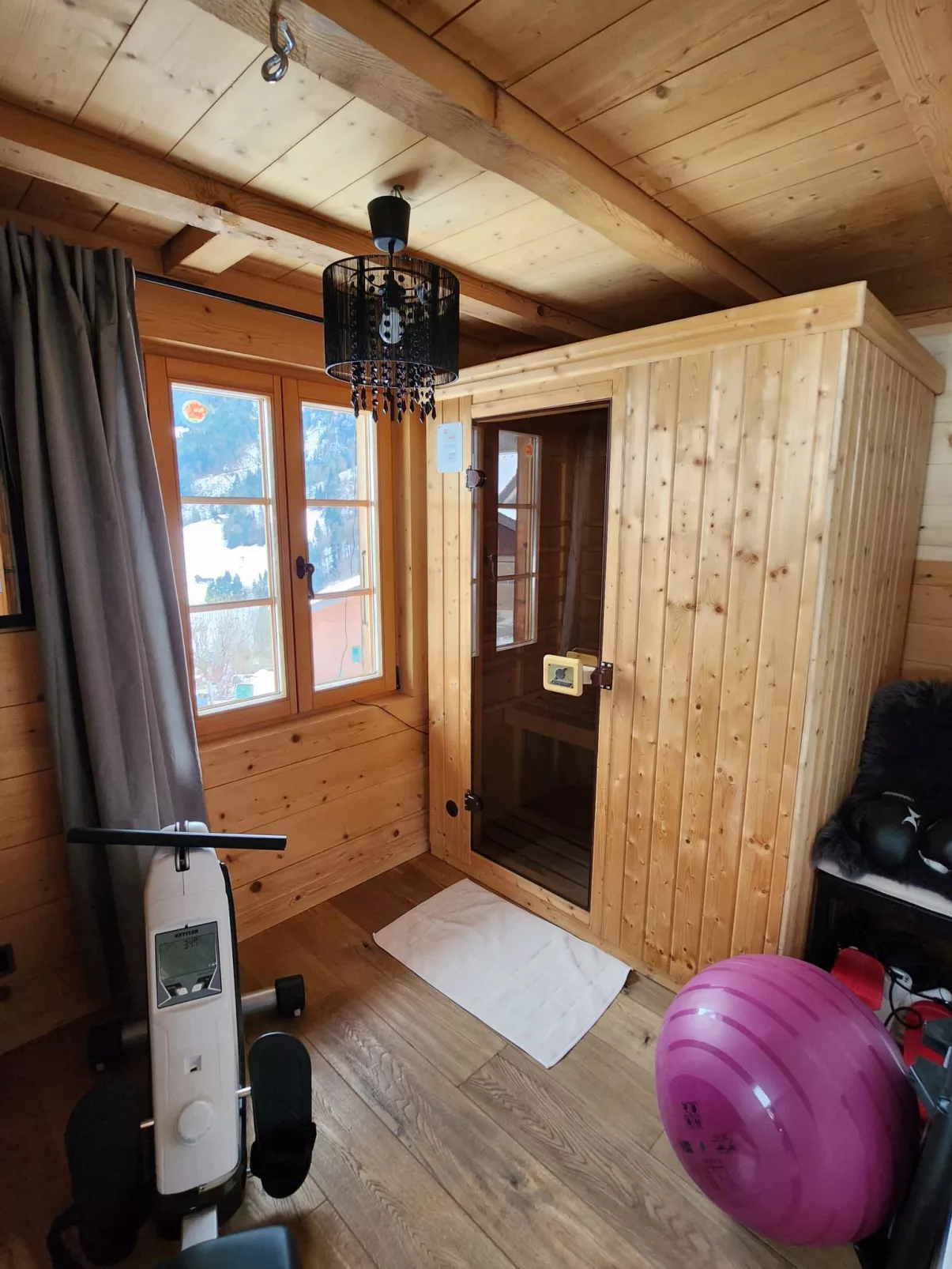 Chalet le Riad des Neiges a. Sauna-Binnen