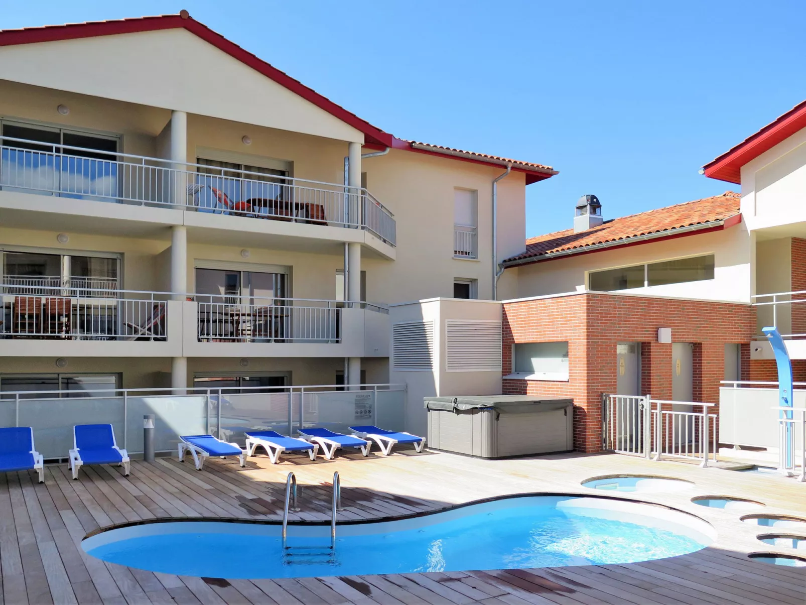 Les Sables d’Or Studio-Buiten