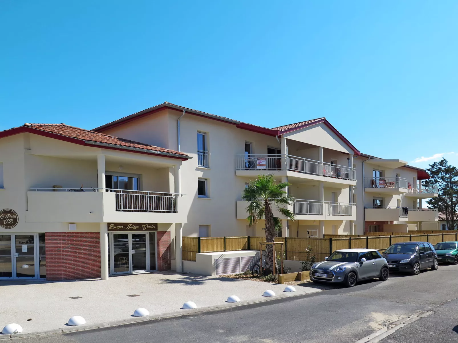 Les Sables d’Or Studio-Buiten